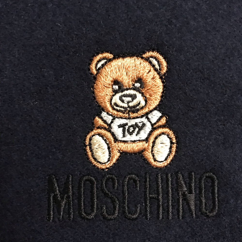 ❤️last 1❤️Moschino Merino Wool Scarf - Picture 4 of 5